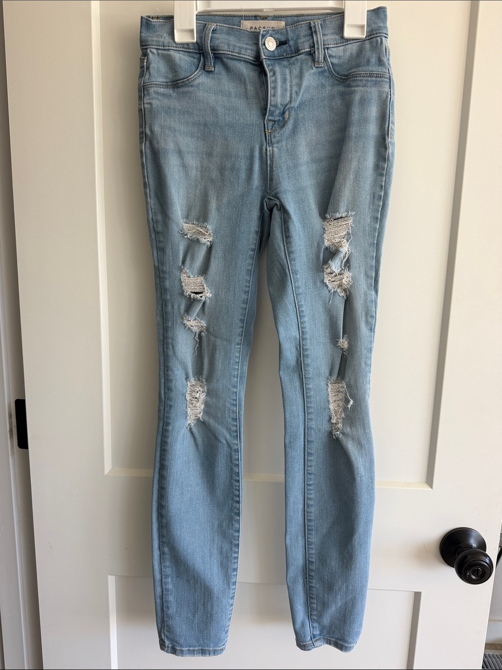 Light Blue Distressed Women's Skinny Jeans
